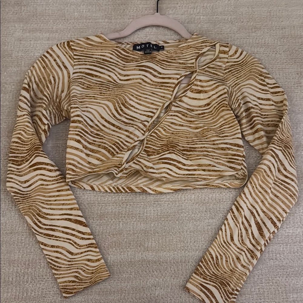 Motel Rocks Women's Tan and White Top